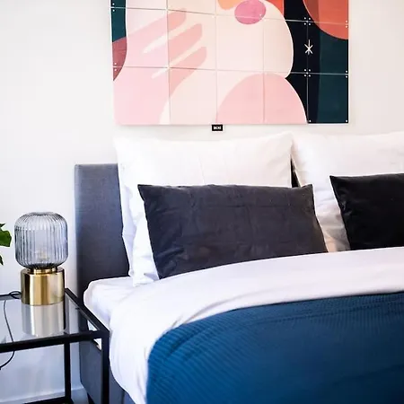 Semesterbostad Amazing 1 Bedroom Serviced 53m2 -nb304a- *